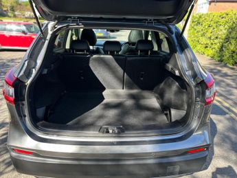 Nissan Qashqai 1.3 DIG-T Tekna DCT Auto Euro 6 (s/s) 5dr