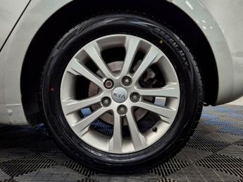 Kia Ceed 1.6 CRDi EcoDynamics 2 Euro 5 (s/s) 5dr