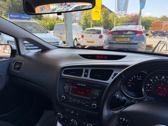 Kia Ceed 1.6 CRDi 2 Auto Euro 5 5dr