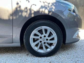 Renault Scenic 1.5 dCi ENERGY Dynamique TomTom Euro 5 (s/s) 5dr