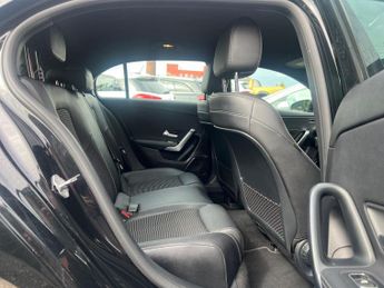 Mercedes-Benz A Class 1.5 A180d Sport (Executive) 7G-DCT Euro 6 (s/s) 5dr