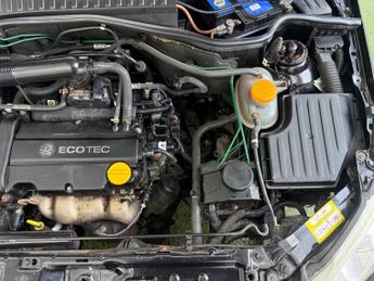 Vauxhall Tigra 1.4i 16v Exclusiv 2dr (a/c)