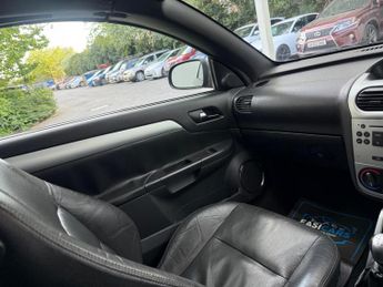 Vauxhall Tigra 1.4i 16v Exclusiv 2dr (a/c)