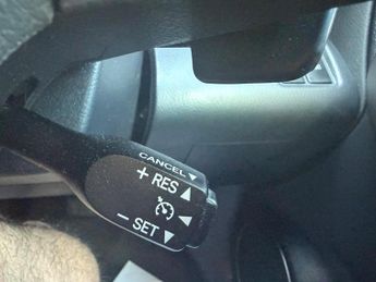 Toyota RAV4 2.2 D-CAT SR Auto 4WD Euro 5 5dr