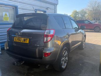 Toyota RAV4 2.2 D-CAT SR Auto 4WD Euro 5 5dr
