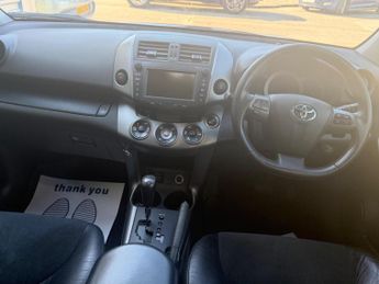 Toyota RAV4 2.2 D-CAT SR Auto 4WD Euro 5 5dr