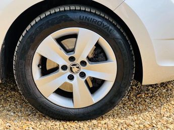 Skoda Rapid 1.4 TSI SE DSG Euro 6 (s/s) 5dr