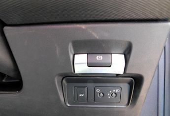 Land Rover Discovery Sport 2.0 P200 MHEV R-Dynamic S Plus Auto 4WD Euro 6 (s/s) 5dr