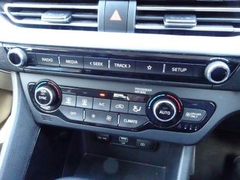 Kia Niro 1.6 GDi 2 DCT Euro 6 (s/s) 5dr