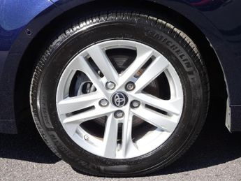 Toyota Corolla 1.8 VVT-h Icon Tech Touring Sports CVT Euro 6 (s/s) 5dr