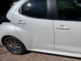 Toyota Yaris 1.5 VVT-h Icon E-CVT Euro 6 (s/s) 5dr