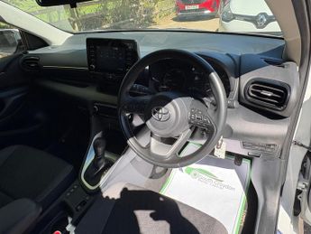 Toyota Yaris 1.5 VVT-h Icon E-CVT Euro 6 (s/s) 5dr