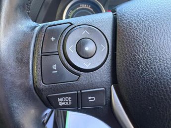 Toyota Auris 1.8 VVT-h Excel CVT Euro 5 (s/s) 5dr