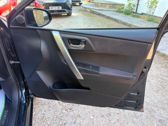 Toyota Auris 1.8 VVT-h Excel CVT Euro 5 (s/s) 5dr