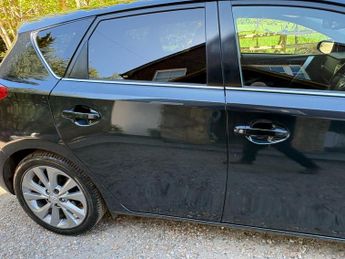 Toyota Auris 1.8 VVT-h Excel CVT Euro 5 (s/s) 5dr