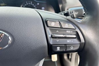 Hyundai Ioniq 1.6 GDi Hybrid Premium SE 5dr DCT
