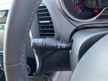Renault Captur 1.5 dCi ENERGY Iconic EDC Euro 6 (s/s) 5dr