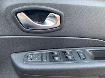Renault Captur 1.5 dCi ENERGY Iconic EDC Euro 6 (s/s) 5dr
