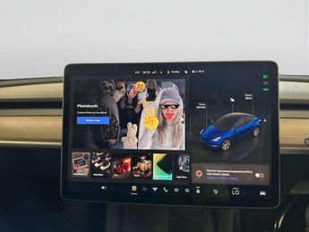 Tesla Model Y (Dual Motor) Long Range SUV 5dr Electric Auto 4WDE (384 bhp)