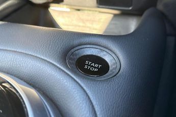 Nissan Juke 1.6 Hybrid (143ps) N-Connecta
