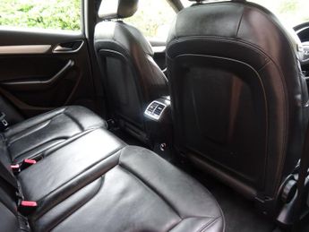 Audi Q3 2.0 TDI S line S Tronic quattro Euro 5 (s/s) 5dr