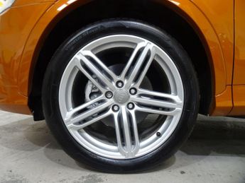 Audi Q3 2.0 TDI S line S Tronic quattro Euro 5 (s/s) 5dr