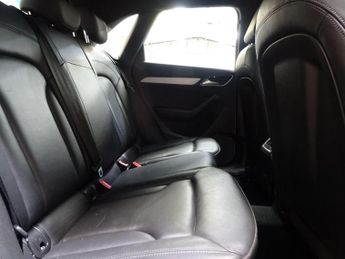 Audi Q3 2.0 TDI S line S Tronic quattro Euro 5 (s/s) 5dr