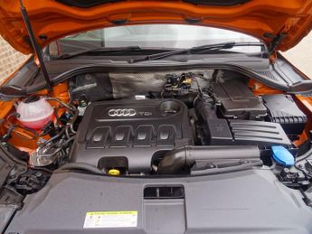 Audi Q3 2.0 TDI S line S Tronic quattro Euro 5 (s/s) 5dr