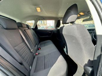 Toyota Auris 1.8 VVT-h Icon CVT Euro 6 (s/s) 5dr
