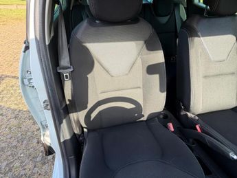 Renault Clio 0.9 TCe Iconic Euro 6 (s/s) 5dr