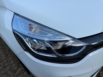 Renault Clio 0.9 TCe Iconic Euro 6 (s/s) 5dr