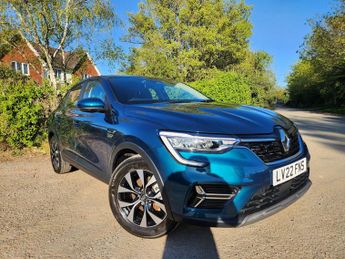 Renault Arkana 1.6 E-TECH Iconic Auto 2WD Euro 6 (s/s) 5dr