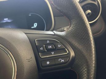 MG MG ZS 51.1kWh Trophy Connect SUV 5dr Electric Auto (176 ps)