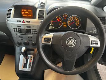 Vauxhall Zafira 1.9 CDTi Exclusiv MPV 5dr Diesel Auto Euro 4 (120 ps)