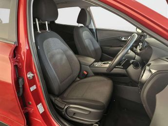 Hyundai KONA 64kWh Premium SUV 5dr Electric Auto (10.5kW Charger) (204 ps)