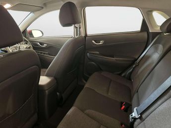 Hyundai KONA 64kWh Premium SUV 5dr Electric Auto (10.5kW Charger) (204 ps)
