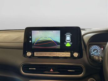 Hyundai KONA 64kWh Premium SUV 5dr Electric Auto (10.5kW Charger) (204 ps)