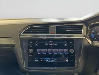 Volkswagen Tiguan 1.5 TSI R-Line SUV 5dr Petrol DSG Euro 6 (s/s) (150 ps)