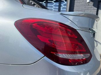 MERCEDES-BENZ C-CLASS 2.1 C220d AMG Line Saloon 4dr Diesel 7G-Tronic+ Euro 6 (s/s) (17