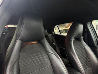 Mercedes-Benz GLA 2.1 GLA200d AMG Line 7G-DCT Euro 6 (s/s) 5dr