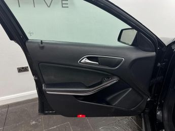 Mercedes-Benz GLA 2.1 GLA200d AMG Line 7G-DCT Euro 6 (s/s) 5dr