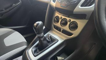 Ford Focus 1.6 Zetec Euro 5 5dr