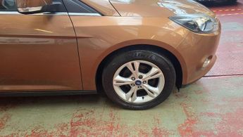 Ford Focus 1.6 Zetec Euro 5 5dr