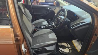 Ford Focus 1.6 Zetec Euro 5 5dr