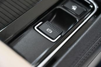 JAGUAR F-PACE 2.0 D180 Prestige SUV 5dr Diesel Auto AWD Euro 6 (s/s) (180 ps) 