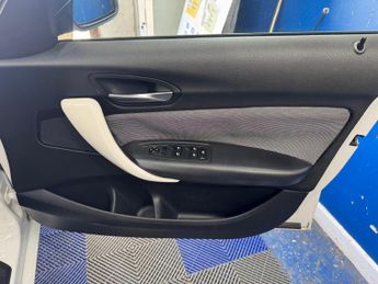 BMW 1 Series 1.6 118i SE Auto Euro 5 (s/s) 5dr