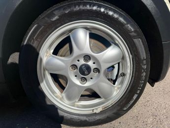 MINI Hatch 1.6 Cooper Steptronic Euro 4 3dr