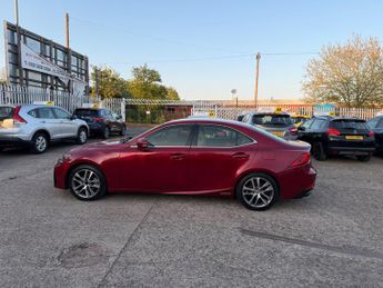 Lexus IS 2.5 300h Advance E-CVT Euro 6 (s/s) 4dr
