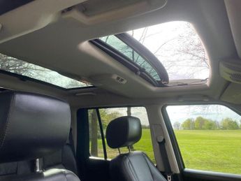 Land Rover Discovery 4 3.0 SD V6 Landmark Auto 4WD Euro 6 (s/s) 5dr
