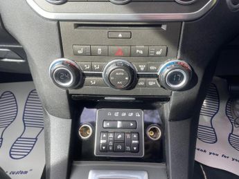 Land Rover Discovery 4 3.0 SD V6 Landmark Auto 4WD Euro 6 (s/s) 5dr